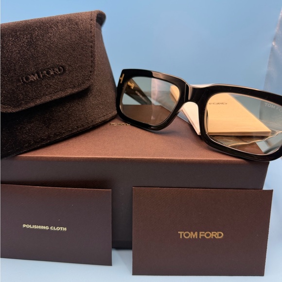 NIB Tom Ford Classic Black RX Glasses - Picture 2 of 9